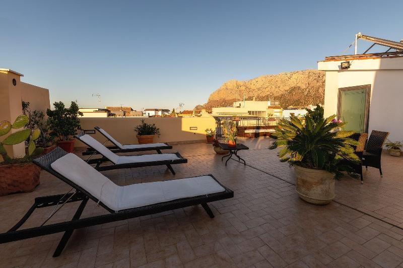 Casa Manzella Bed & Breakfast Terrasini Dış mekan fotoğraf
